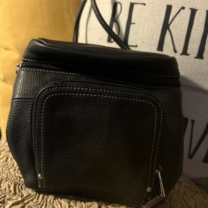 100% Leather Tignanello ALL-IN-1 Crossbody Purse / Wallet attached